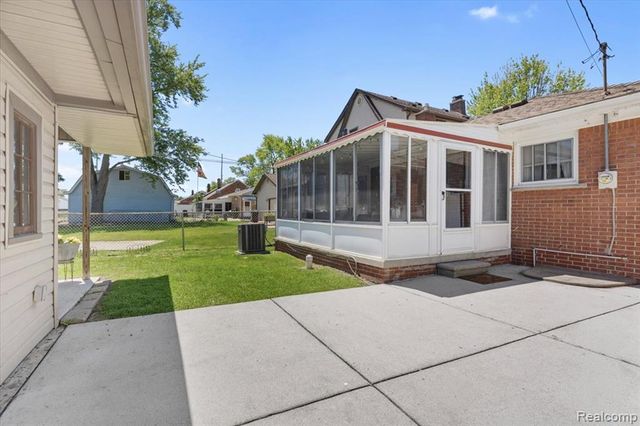 1809 12th Street, Wyandotte, MI 48192