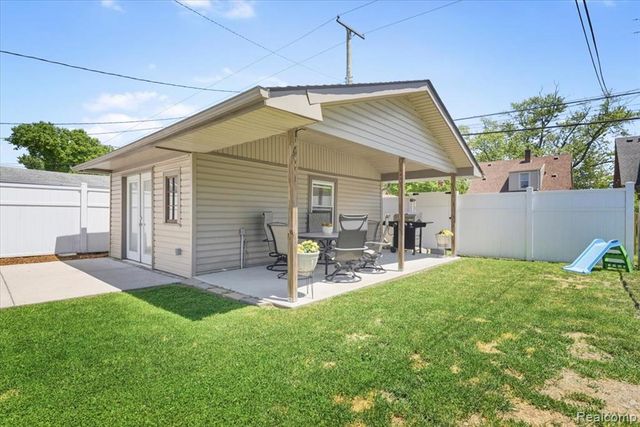 1809 12th Street, Wyandotte, MI 48192