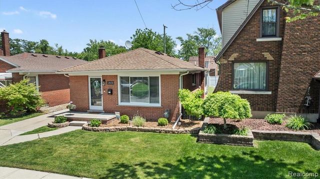 1809 12th Street, Wyandotte, MI 48192