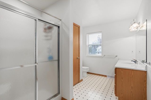 4340 Fox Hills Drive, Janesville, WI 53546