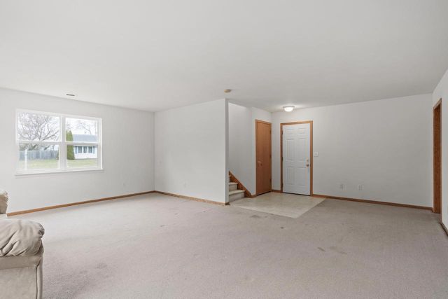 4340 Fox Hills Drive, Janesville, WI 53546