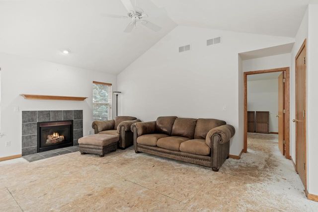 4340 Fox Hills Drive, Janesville, WI 53546