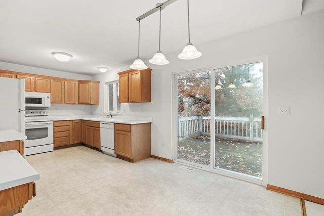 4340 Fox Hills Drive, Janesville, WI 53546