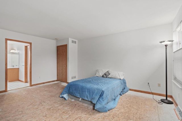 4340 Fox Hills Drive, Janesville, WI 53546