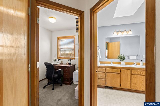 3246 NW Silktassel Dr, Corvallis, OR 97330