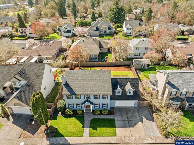 3246 NW Silktassel Dr, Corvallis, OR 97330