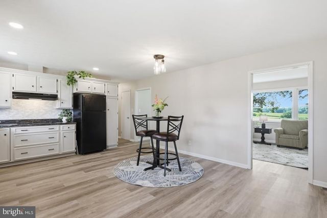 6906 WHITE CHURCH RD, Shippensburg, PA 17257