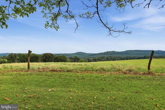 6906 WHITE CHURCH RD, Shippensburg, PA 17257