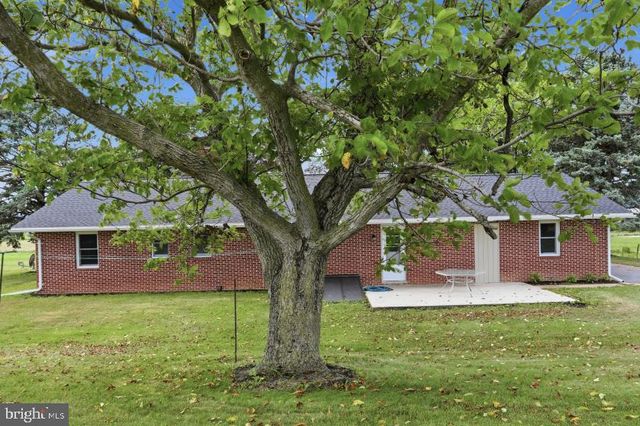 6906 WHITE CHURCH RD, Shippensburg, PA 17257