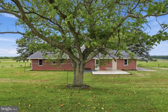 6906 WHITE CHURCH RD, Shippensburg, PA 17257