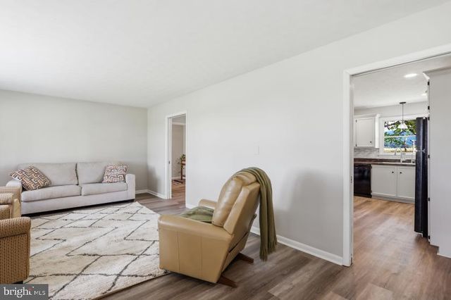 6906 WHITE CHURCH RD, Shippensburg, PA 17257