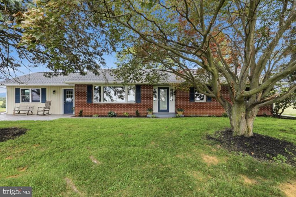 6906 WHITE CHURCH RD, Shippensburg, PA 17257