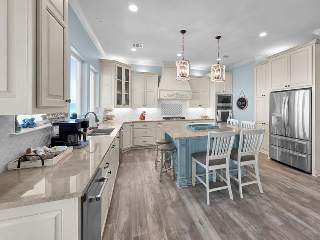 2627 Holiday Drive, Crystal Beach, TX 77650