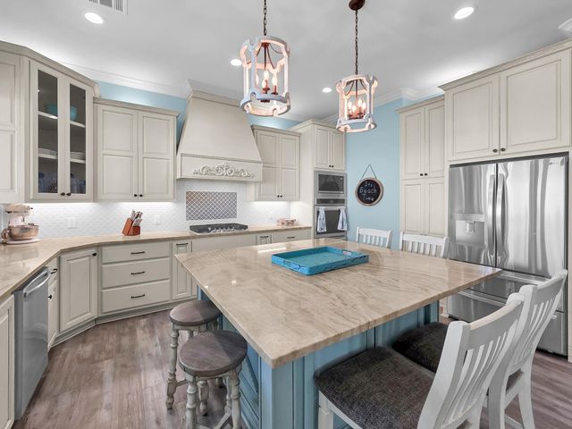 2627 Holiday Drive, Crystal Beach, TX 77650