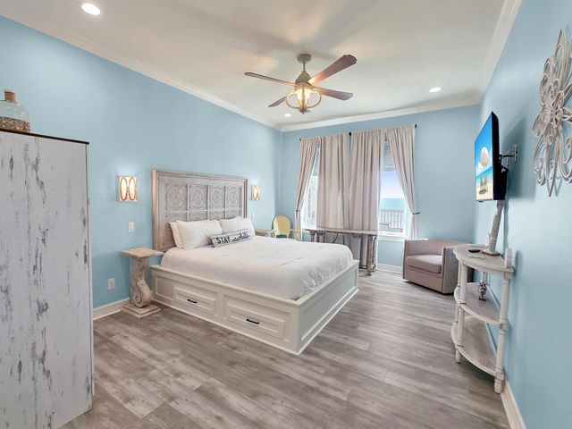 2627 Holiday Drive, Crystal Beach, TX 77650