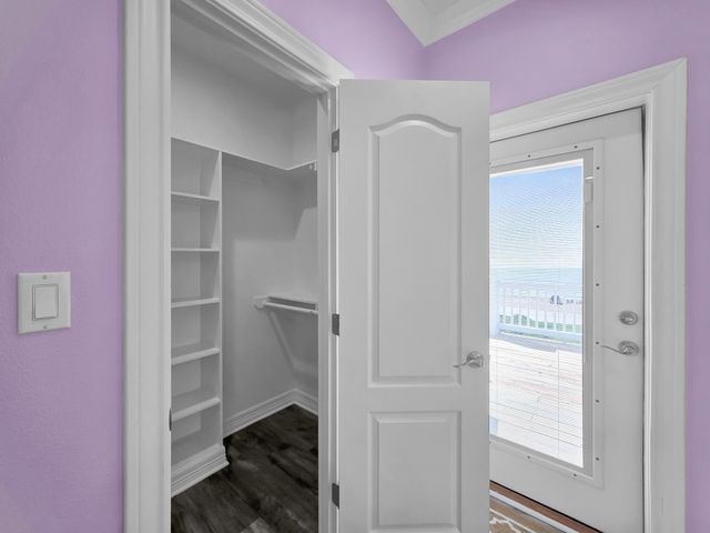 2627 Holiday Drive, Crystal Beach, TX 77650