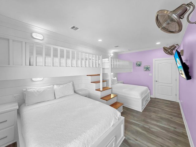 2627 Holiday Drive, Crystal Beach, TX 77650