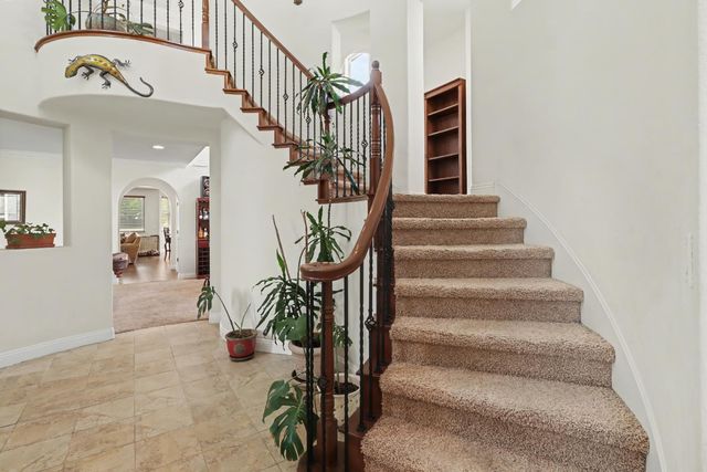 6829 Salvaterra Cir, Elk Grove, CA 95757