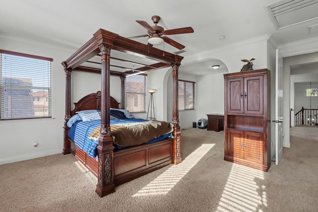 6829 Salvaterra Cir, Elk Grove, CA 95757