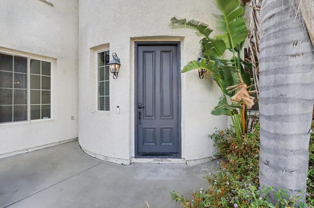 6829 Salvaterra Cir, Elk Grove, CA 95757