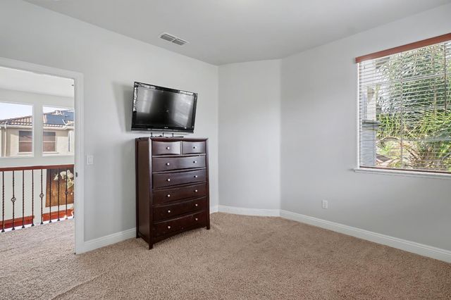 6829 Salvaterra Cir, Elk Grove, CA 95757