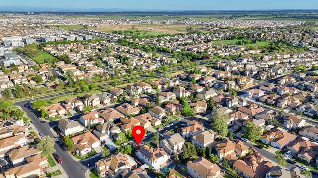 6829 Salvaterra Cir, Elk Grove, CA 95757