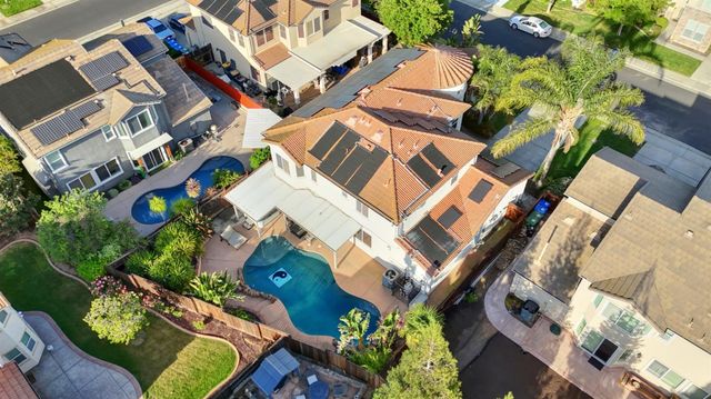 6829 Salvaterra Cir, Elk Grove, CA 95757