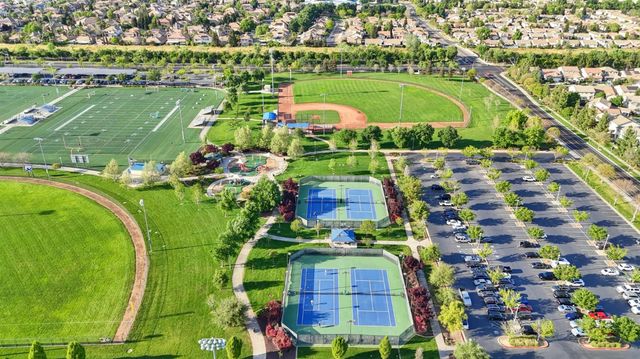 6829 Salvaterra Cir, Elk Grove, CA 95757