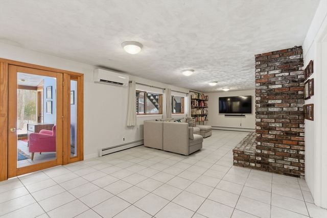 46 Brewster Road, Sudbury, MA 01776