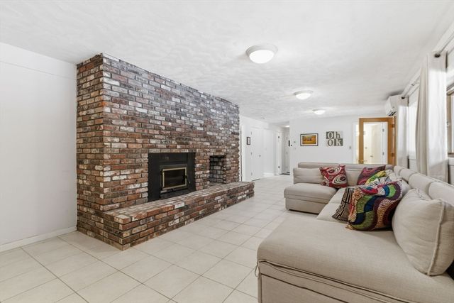 46 Brewster Road, Sudbury, MA 01776