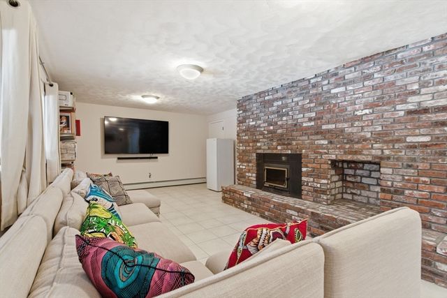 46 Brewster Road, Sudbury, MA 01776