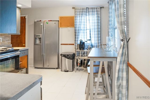 193 Thistle Lea, Amherst, NY 14221