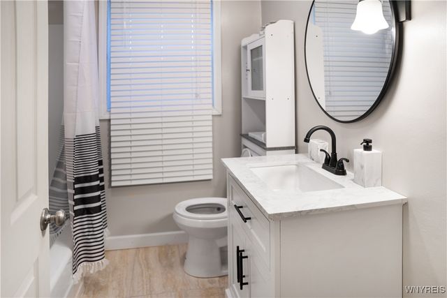 193 Thistle Lea, Amherst, NY 14221