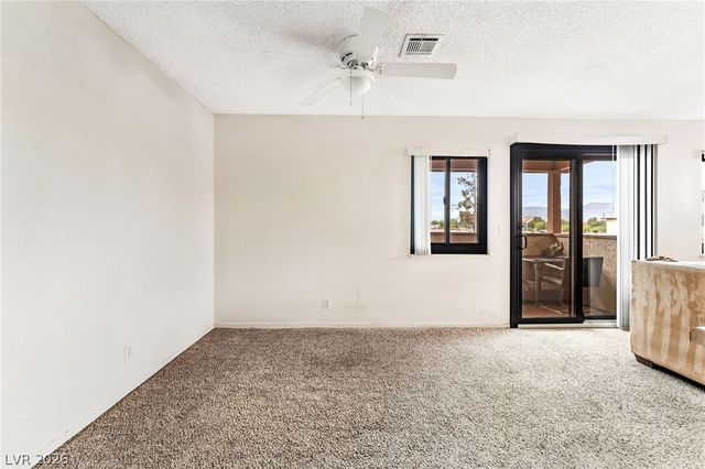 3712 Snorkel Circle D, Las Vegas, NV 89108