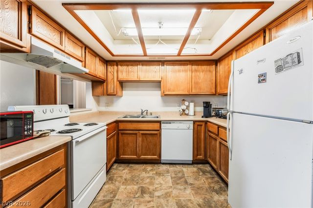 3712 Snorkel Circle D, Las Vegas, NV 89108