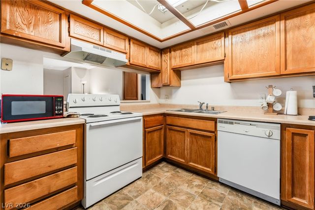 3712 Snorkel Circle D, Las Vegas, NV 89108