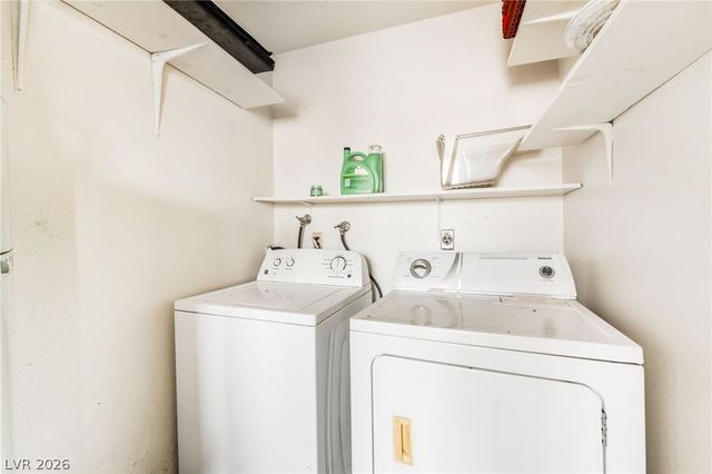 3712 Snorkel Circle D, Las Vegas, NV 89108