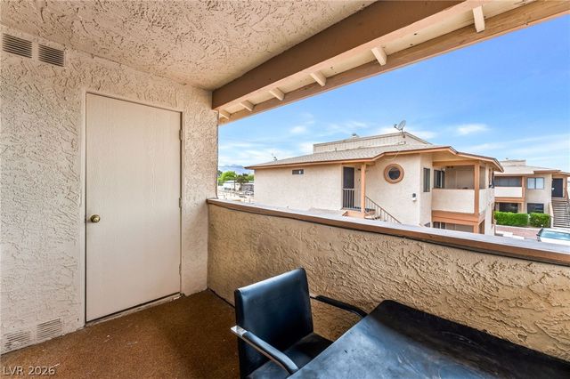 3712 Snorkel Circle D, Las Vegas, NV 89108