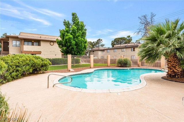 3712 Snorkel Circle D, Las Vegas, NV 89108