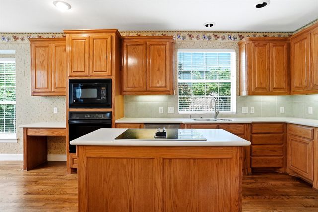 2605 Native Oak Drive, Flower Mound, TX 75022