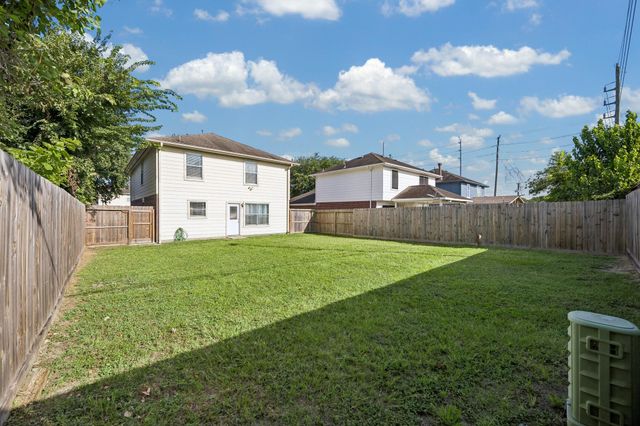 9611 Berridge House Court, Houston, TX 77086