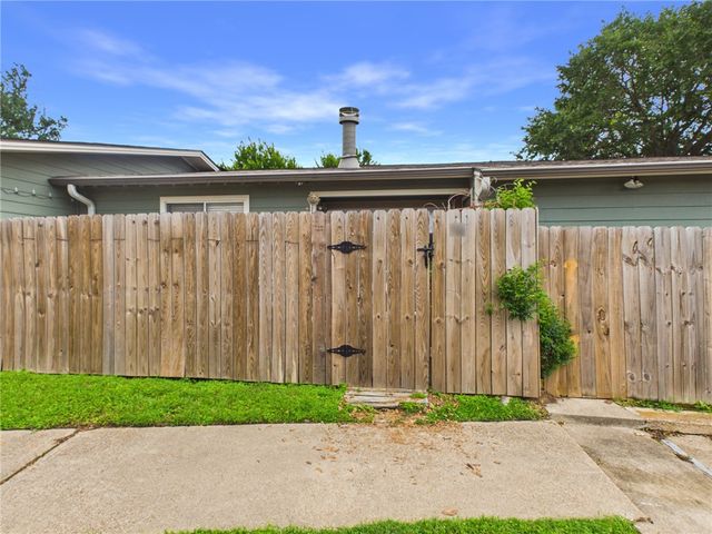 2800 Longmire Drive 56, College Station, TX 77845