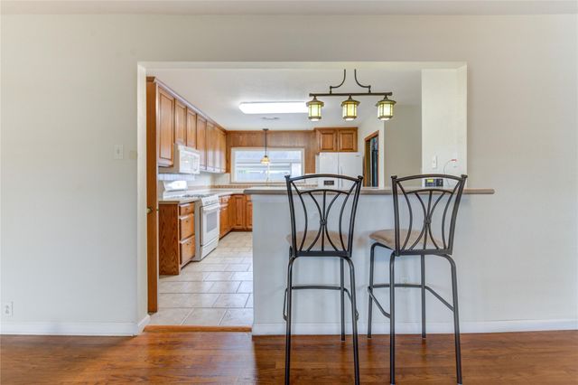 1231 Stonecrest Drive, Houston, TX 77018