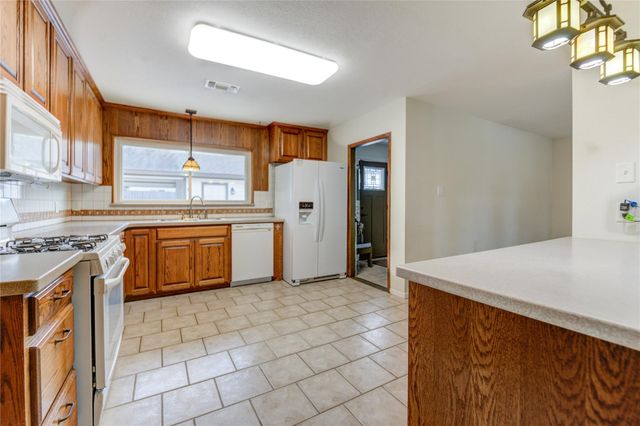 1231 Stonecrest Drive, Houston, TX 77018