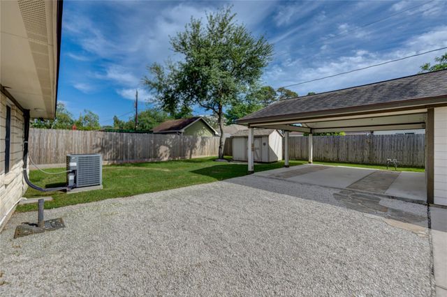 1231 Stonecrest Drive, Houston, TX 77018