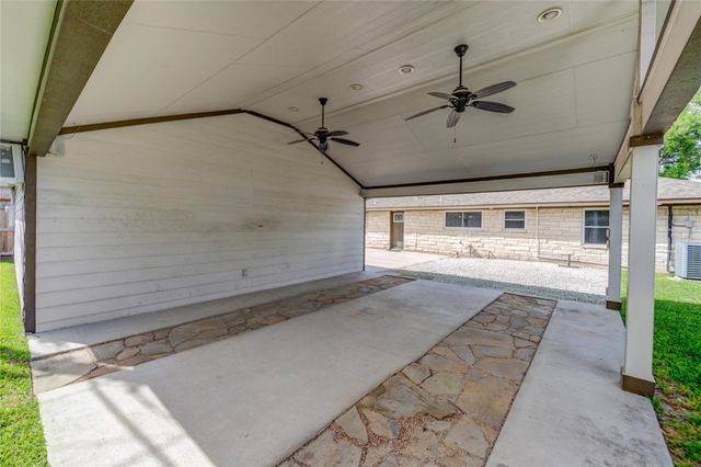 1231 Stonecrest Drive, Houston, TX 77018