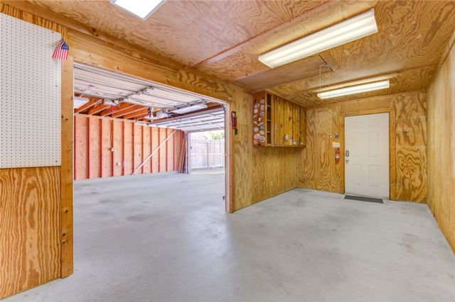 1231 Stonecrest Drive, Houston, TX 77018