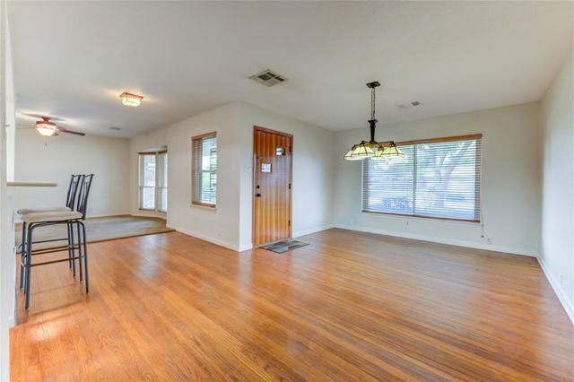 1231 Stonecrest Drive, Houston, TX 77018