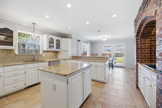 13216 E 183rd Circle S, Bixby, OK 74008