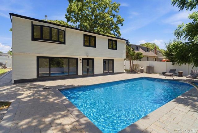 378 Lakeshore Boulevard, Massapequa Park, NY 11762
